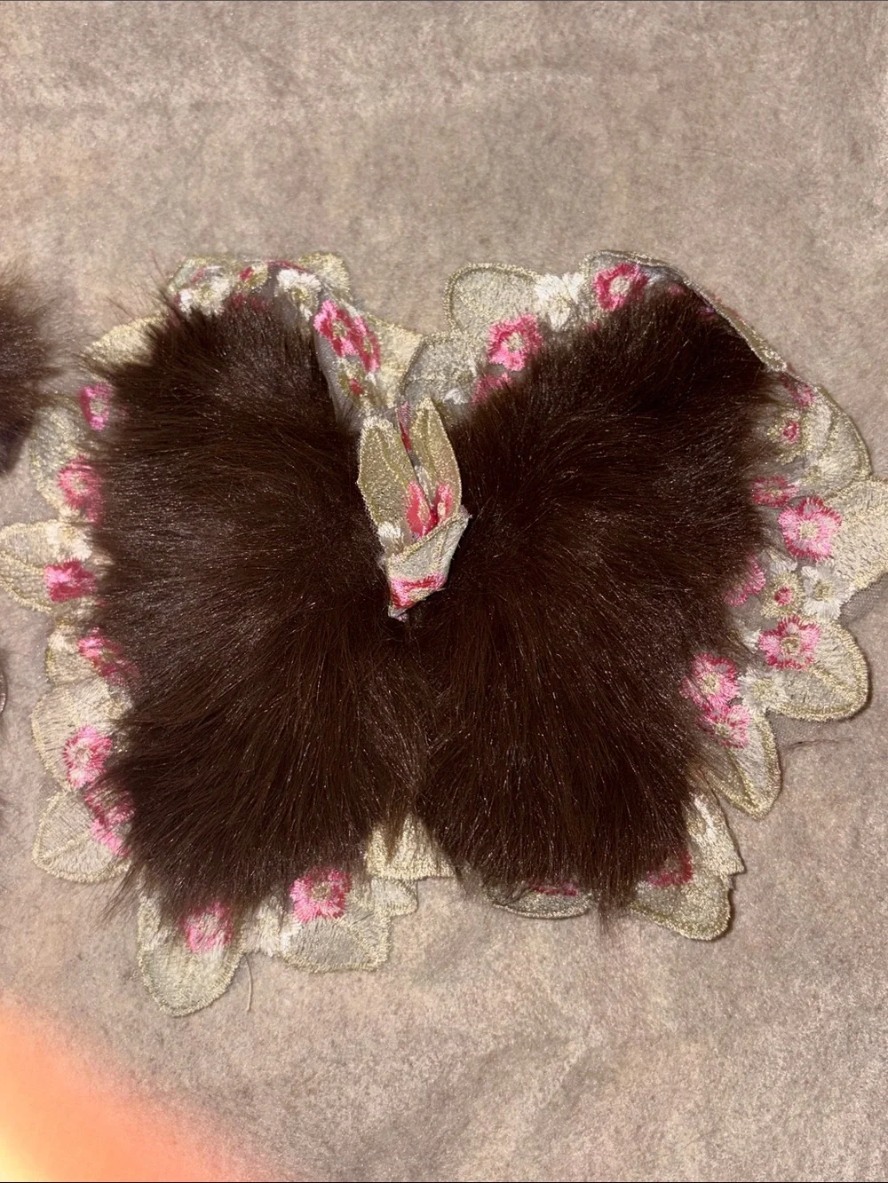 High Quality Custom La.bu.bu Kawaii Pink Faux Fur Bag Charm